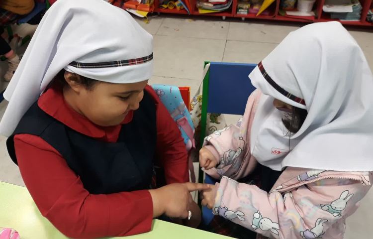 بازی و فارسی