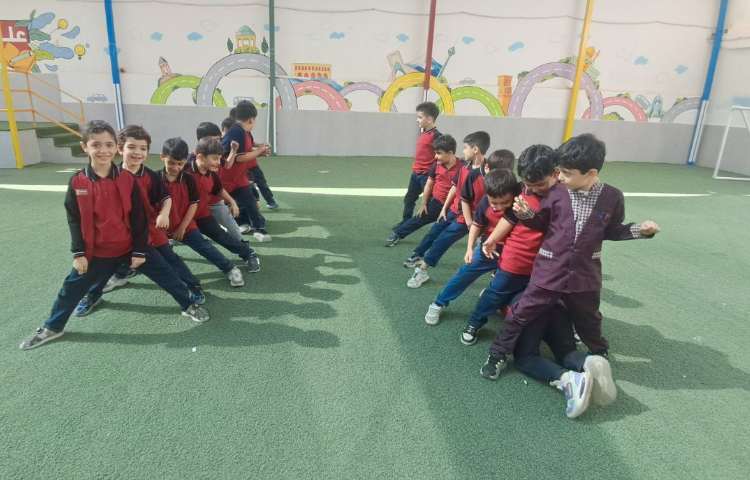 بازی و مسابقه های شاد جسمی حرکتی 2