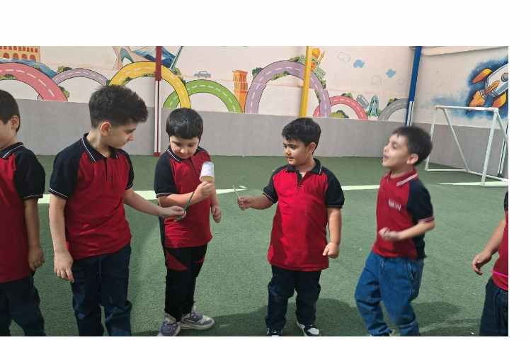 بازی و مسابقه های شاد جسمی حرکتی 8