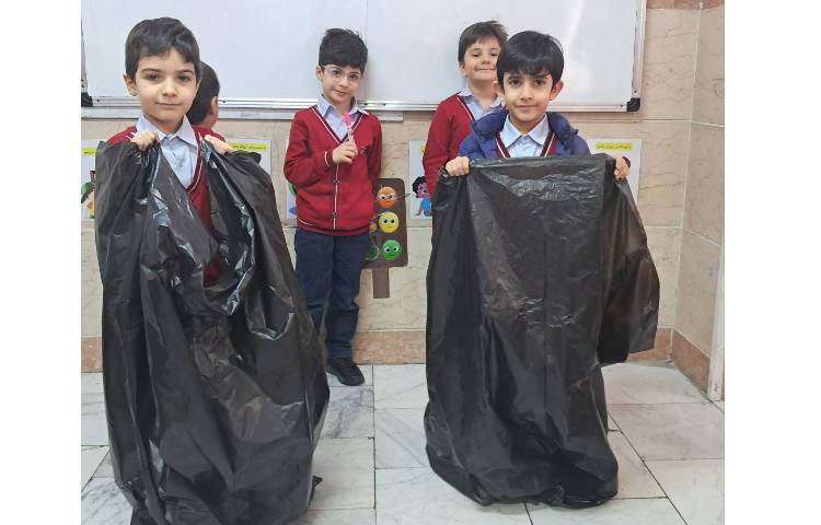 بازی و مسابقه ی کلمه خوانی و جمله سازی