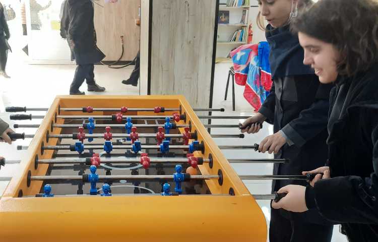 بازی و نشاط