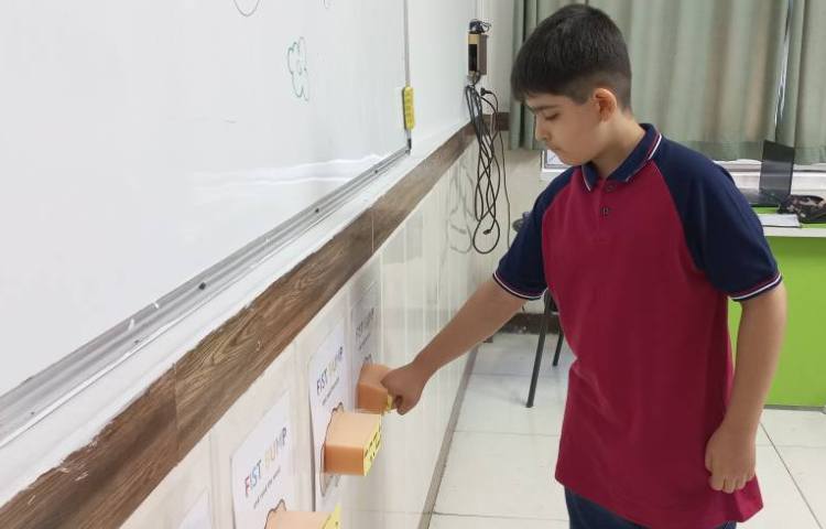 بازی، پرسش سوال و معارفه با زبان‌آموزان 1