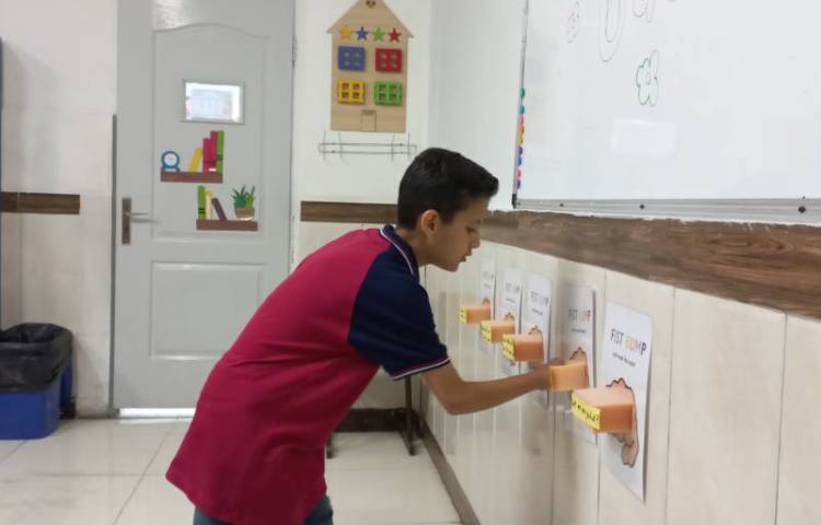 بازی، پرسش سوال و معارفه با زبان‌آموزان 3