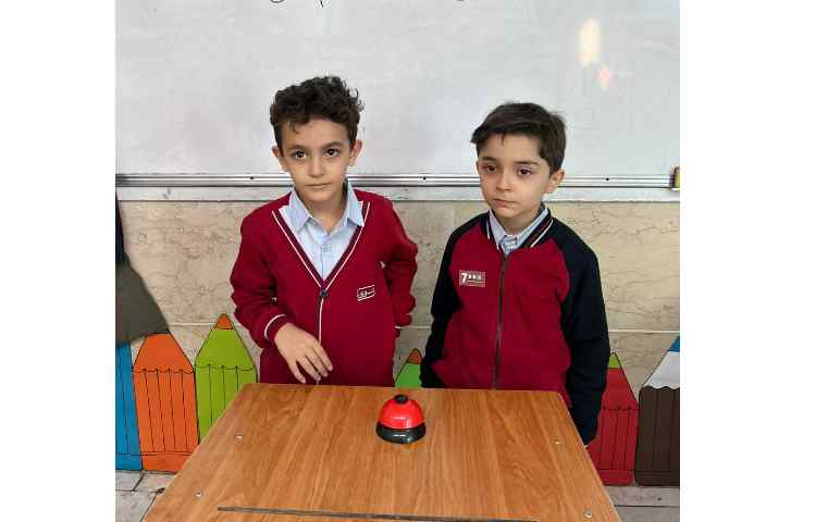 بازی پرسش کلمات هم معنی در کلاس