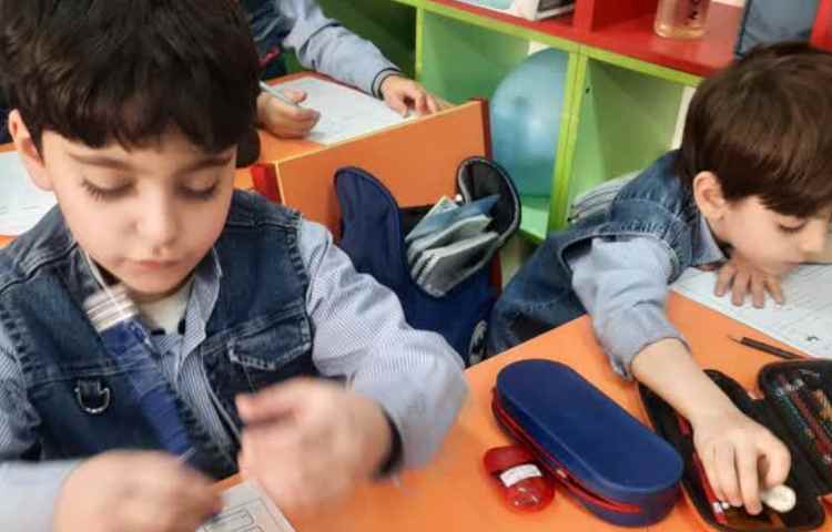 بازی پیدا کردن کلمات 1