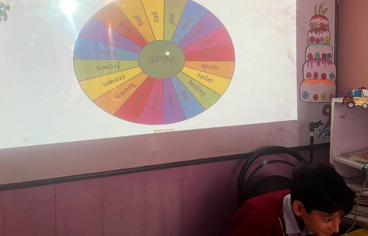 بازی گردونه کلمات oi و ow 3