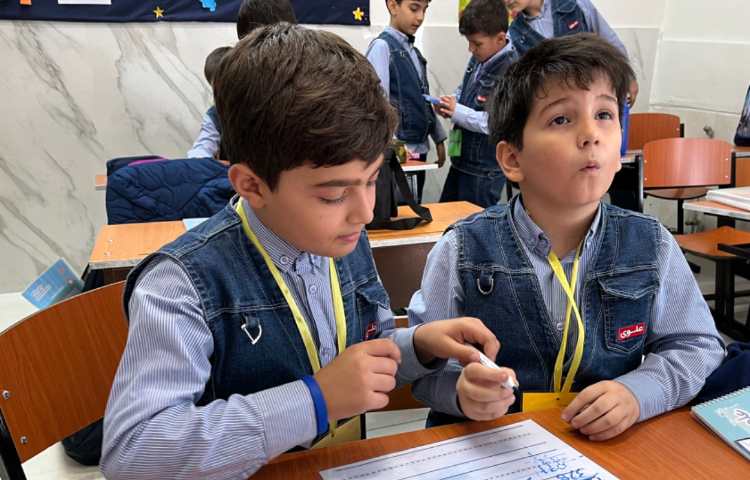 بازی گروهی جهت تمرین خواندن و نوشتن اعداد سه رقمی 2