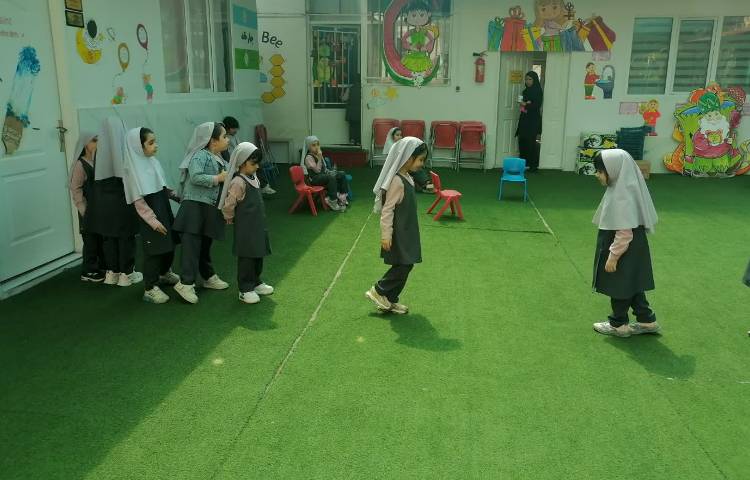 بازی گروهی 2