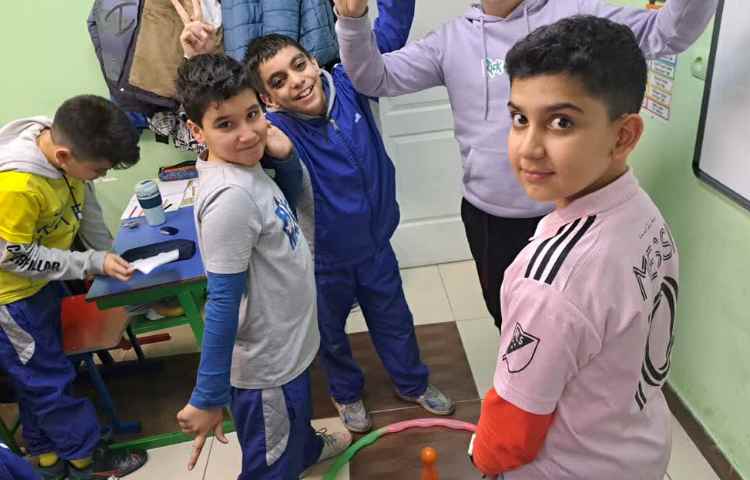 بازی گوش کن و انجام بده 2