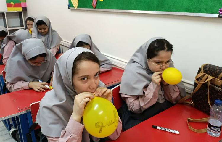 بازی یخ شکن بادکنک 3