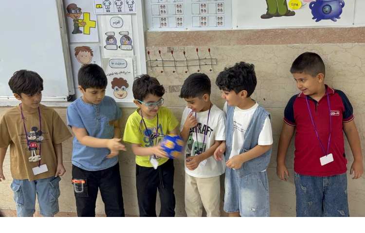 بازی یخ شکن با توپ شیطون جهت معرفی دانش اموزان 1