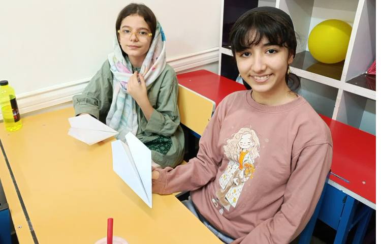 بازی یخ شکن ساخت موشک کاغذی 3