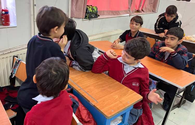 بازی یک کلاغ چهل کلاغ جهت تمرین لغات-زنگ زبان عمومی 2