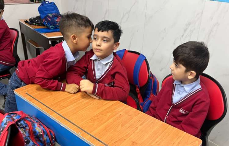 بازی یک کلاغ چهل کلاغ جهت تمرین مثال‌های Aa 1