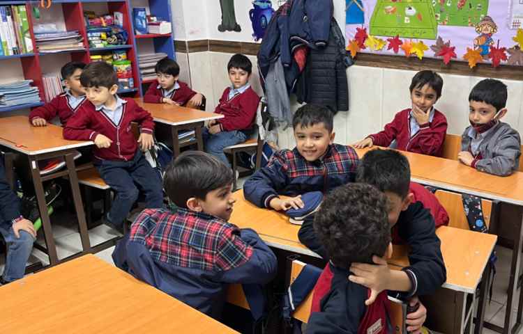 بازی یک کلاغ چهل کلاغ جهت تمرین نوشتاریِ لغات-زنگ زبان عمومی 3