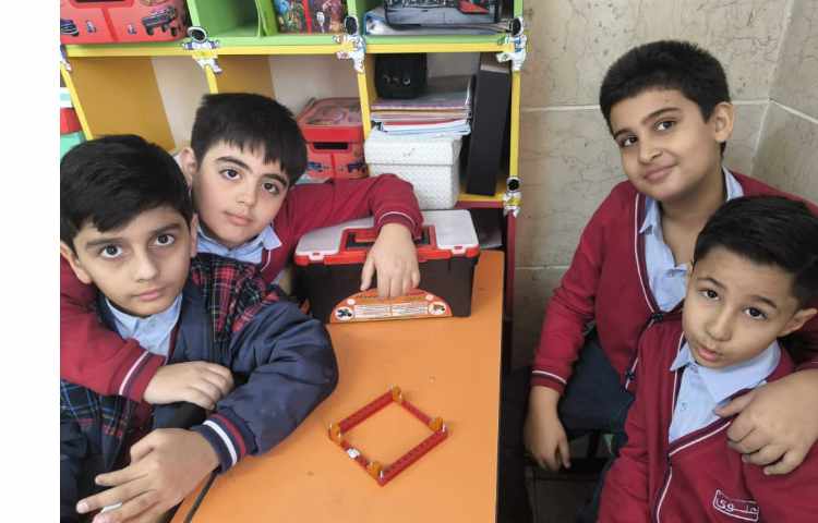 باز کردن عینک ها و شروع ساخت منجنیق ها 2