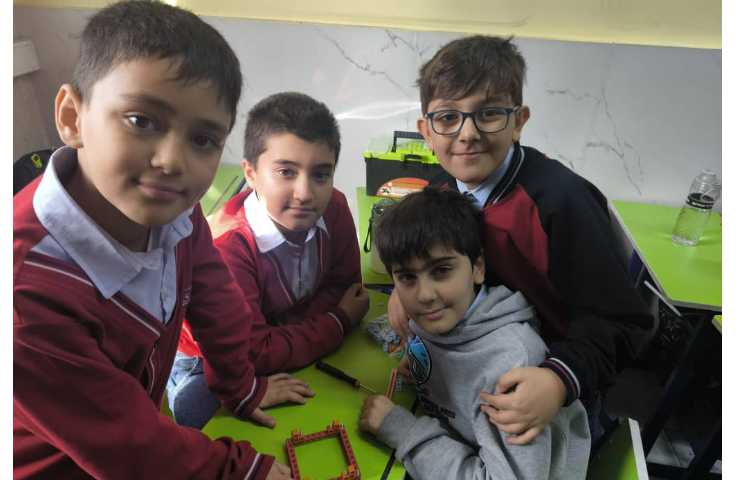 باز کردن عینک ها و شروع ساخت منجنیق ها 3