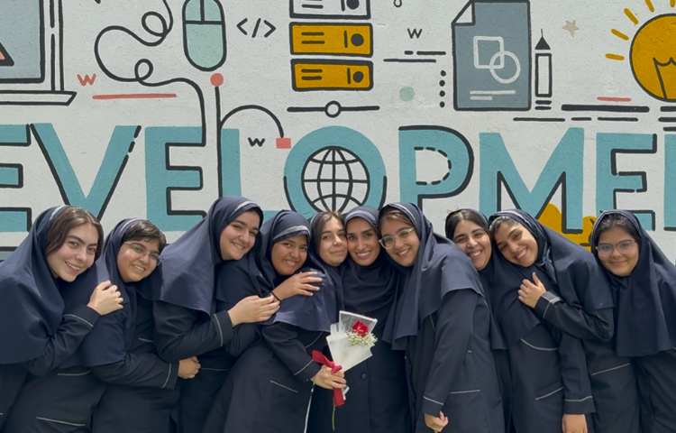 با افتخار تقدیم به معلمان عزیز؛ روزتان مبارک و سپاس برای همه زحماتتان 3