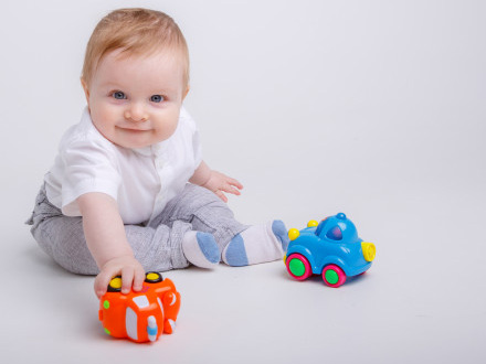 با دوست خیالی کودکمان دوست باشیم.