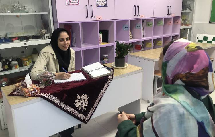 با هدف بهبود ارتباطات برای رشد بهتر دانش‌آموزان 1