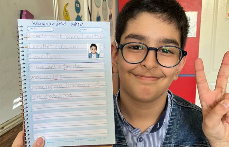 بخشی از تکالیفِ برتر دانش آموزان و جمله سازی به زمان گذشته