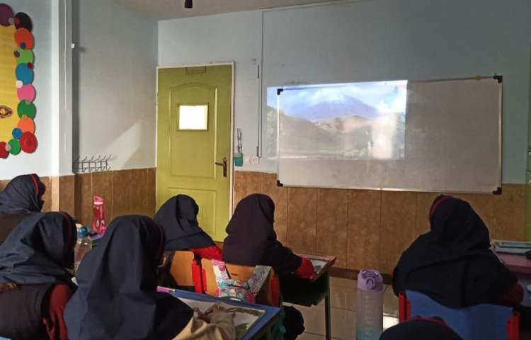 بخوان و بیندیش فارسی 3