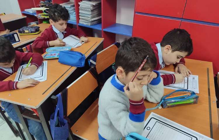 برای ایجادانگیزه و تثبیت یادگیری درس ( ُ) استثنا )ملای موبایلی گرفته شد 4