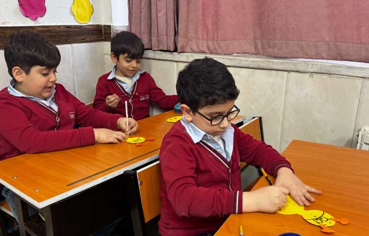 برای ایجاد انگیزه درس تشدید (کاردستی زرافه) 5