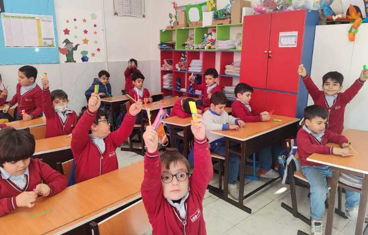 برای ایجاد یادگیری بازی دسته‌بندی کردن اعداد از 10 تا 19 با استفاده از چوب‌خط. 6