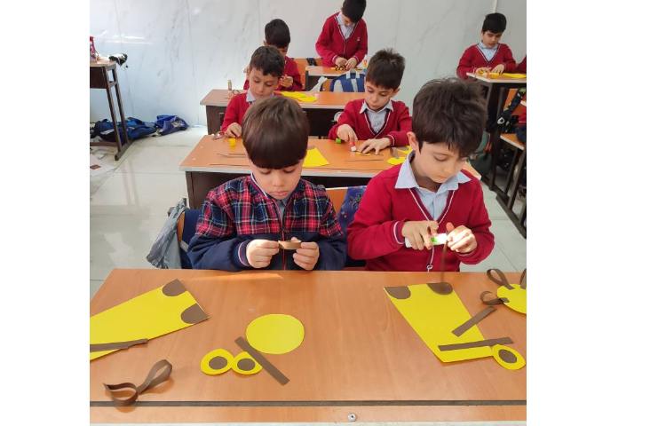 برای تثبیت یادگیری نشانه(ش) کاردستی (شیر) در کلاس توسط دانش‌آموزان اجرا شد. 2