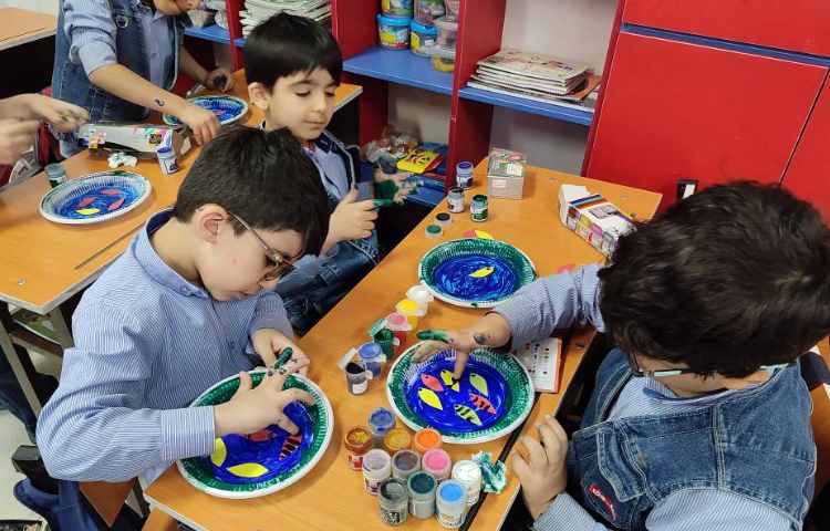 برای تثبیت یادگیری کاردستی حوض ماهی با آبرنگ برای نشانه (ض) . 2