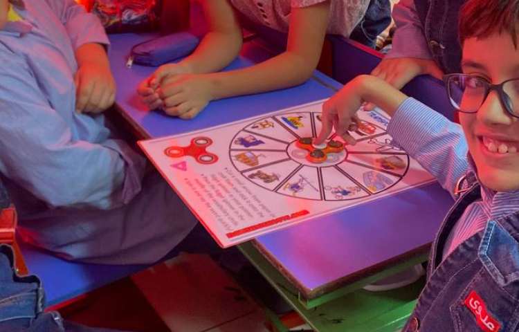 برد گیم وسایل نقلیه با هدف مرور کلمات 1