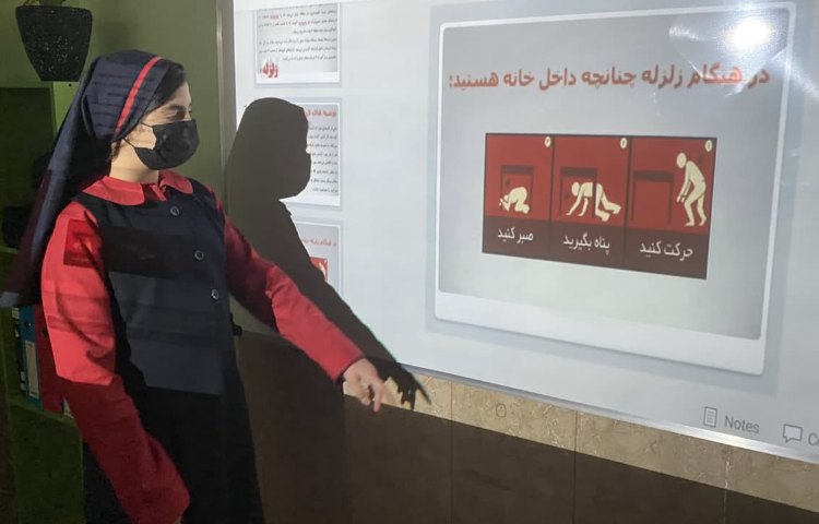 بررسی اقدامات لازم هنگام زمین لرزه