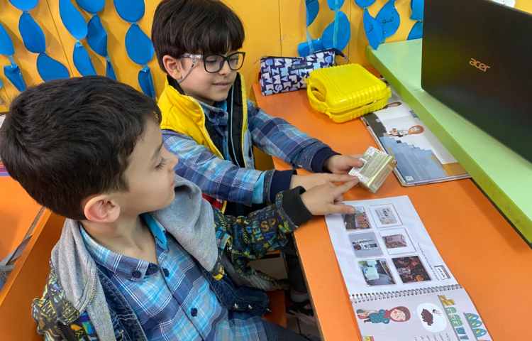 :بررسی بسته بندی محصولات و لوگوی آن ها 3