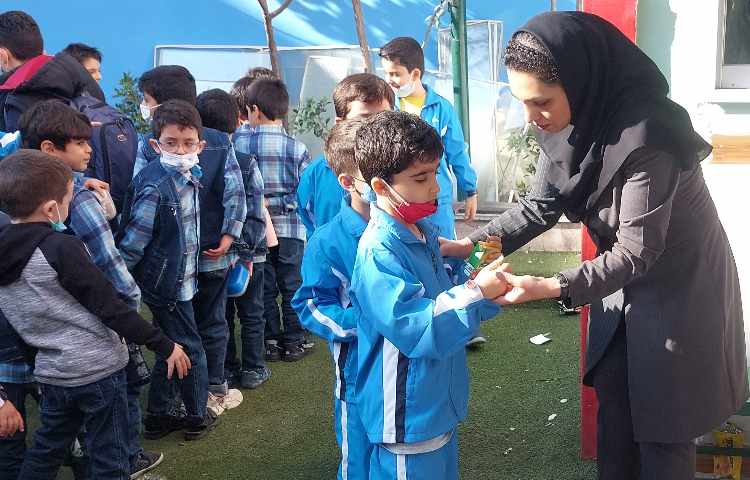 :بررسی بهداشت فردی دانش آموزان 1