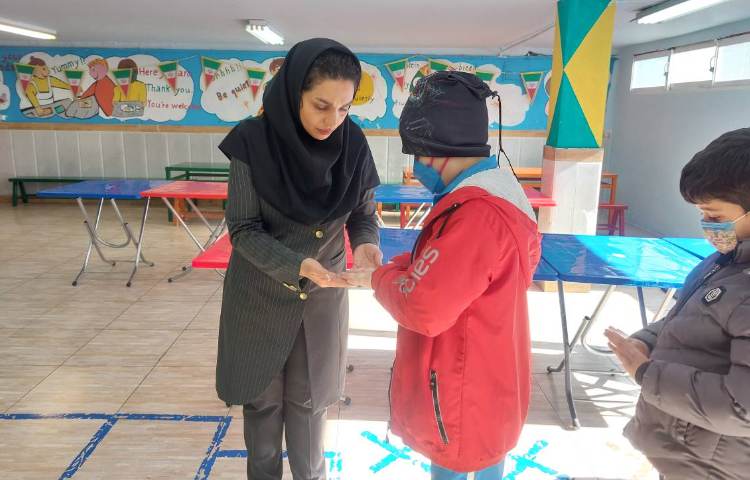 :بررسی بهداشت فردی دانش آموزان 1