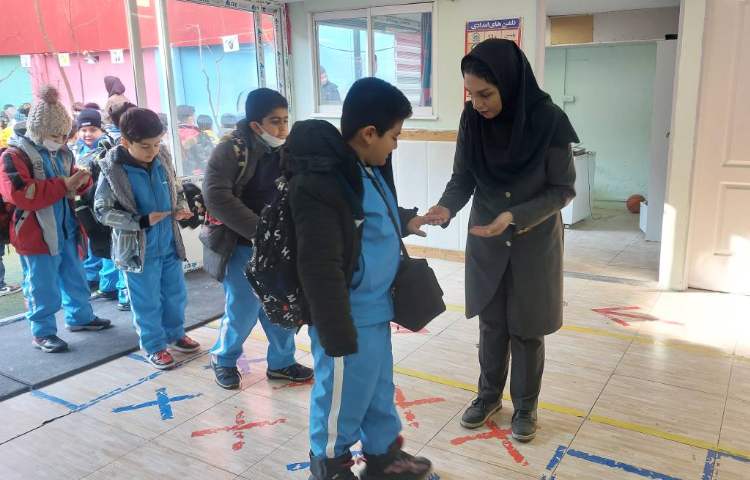 :بررسی بهداشت فردی دانش آموزان 1