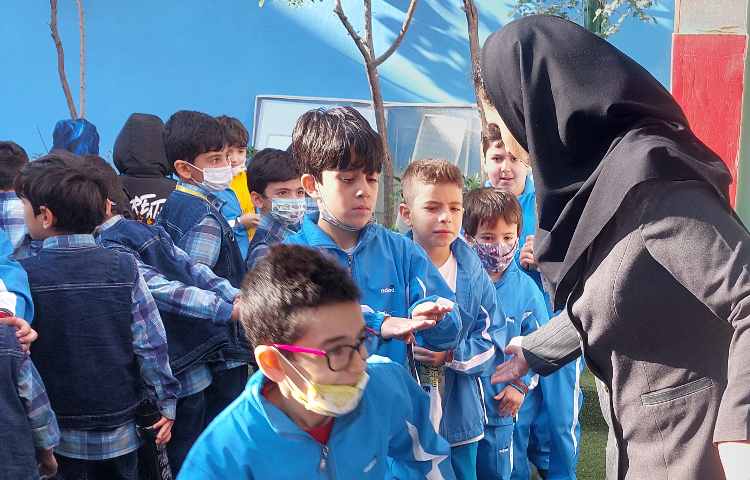 :بررسی بهداشت فردی دانش آموزان 3