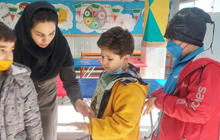 :بررسی بهداشت فردی دانش آموزان 3