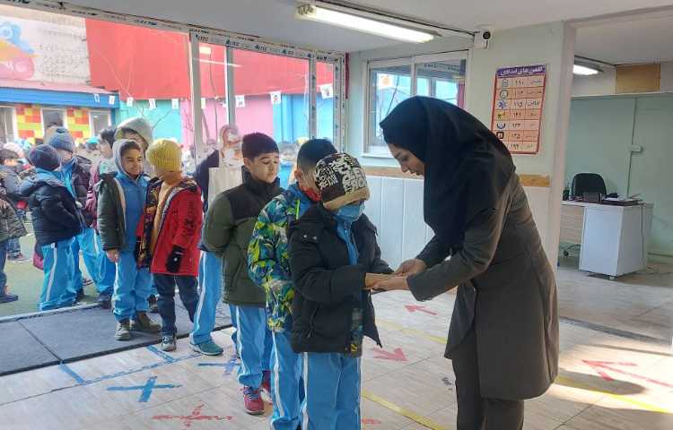 :بررسی بهداشت فردی دانش آموزان 6