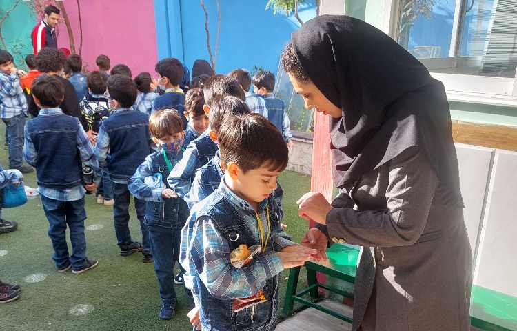 :بررسی بهداشت فردی دانش آموزان 9