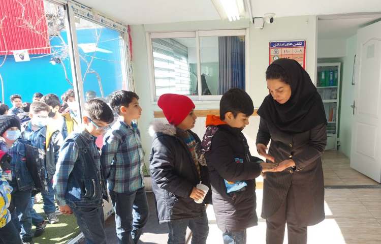 :بررسی بهداشت فردی هفتگی دانش آموزان 4