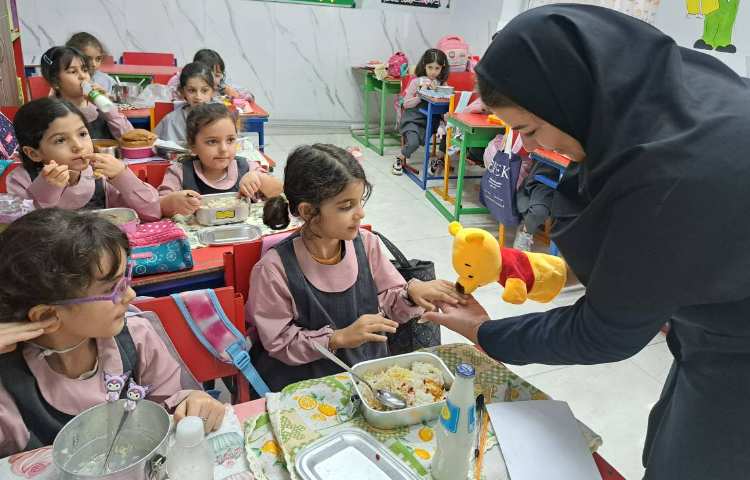 بررسی سلامت فردی دانش آموزان 1