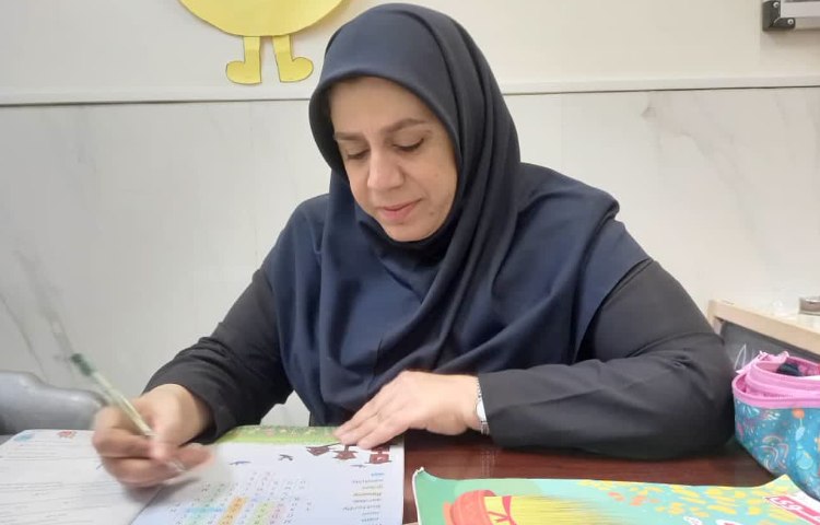 بررسی عیدانه 3