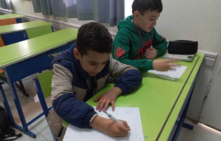 بررسی نمونه سوالات ریاضی 1