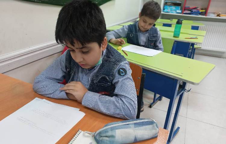 بررسی نمونه سوالات ریاضی 2