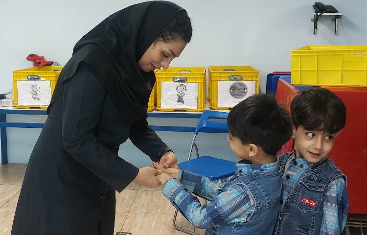 :بررسی هفتگی بهداشت فردی دانش آموزان 3