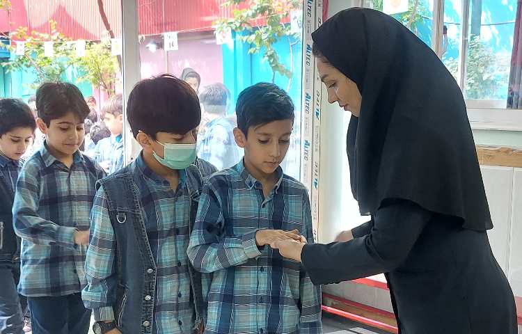 :بررسی هفتگی بهداشت فردی دانش آموزان 7