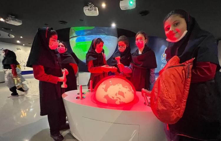 بررسی کتاب علوم آموزش و پرورش 5