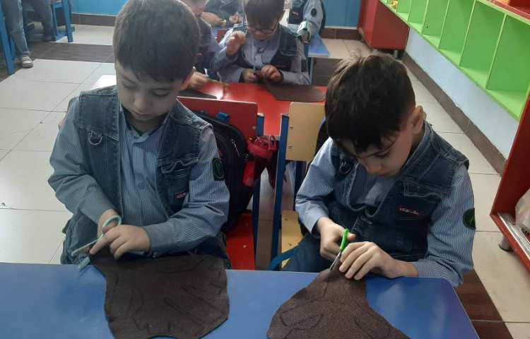 برش درخت نمدی برای کاردستی بوم چهار فصل 5